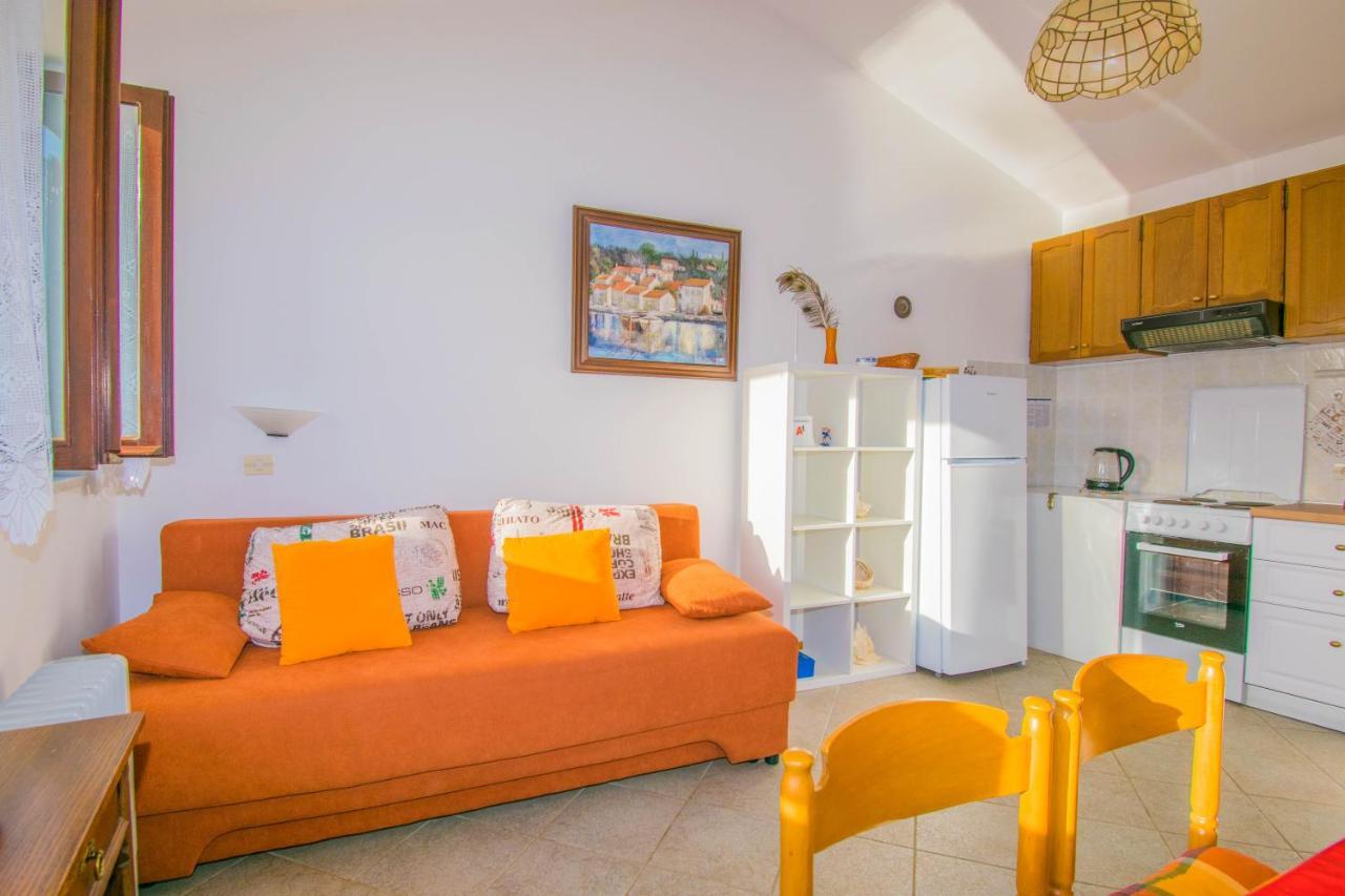 Holiday House Punta Blue & Orange 5M From The Sea, Island Cres Пунта-Крижа Экстерьер фото