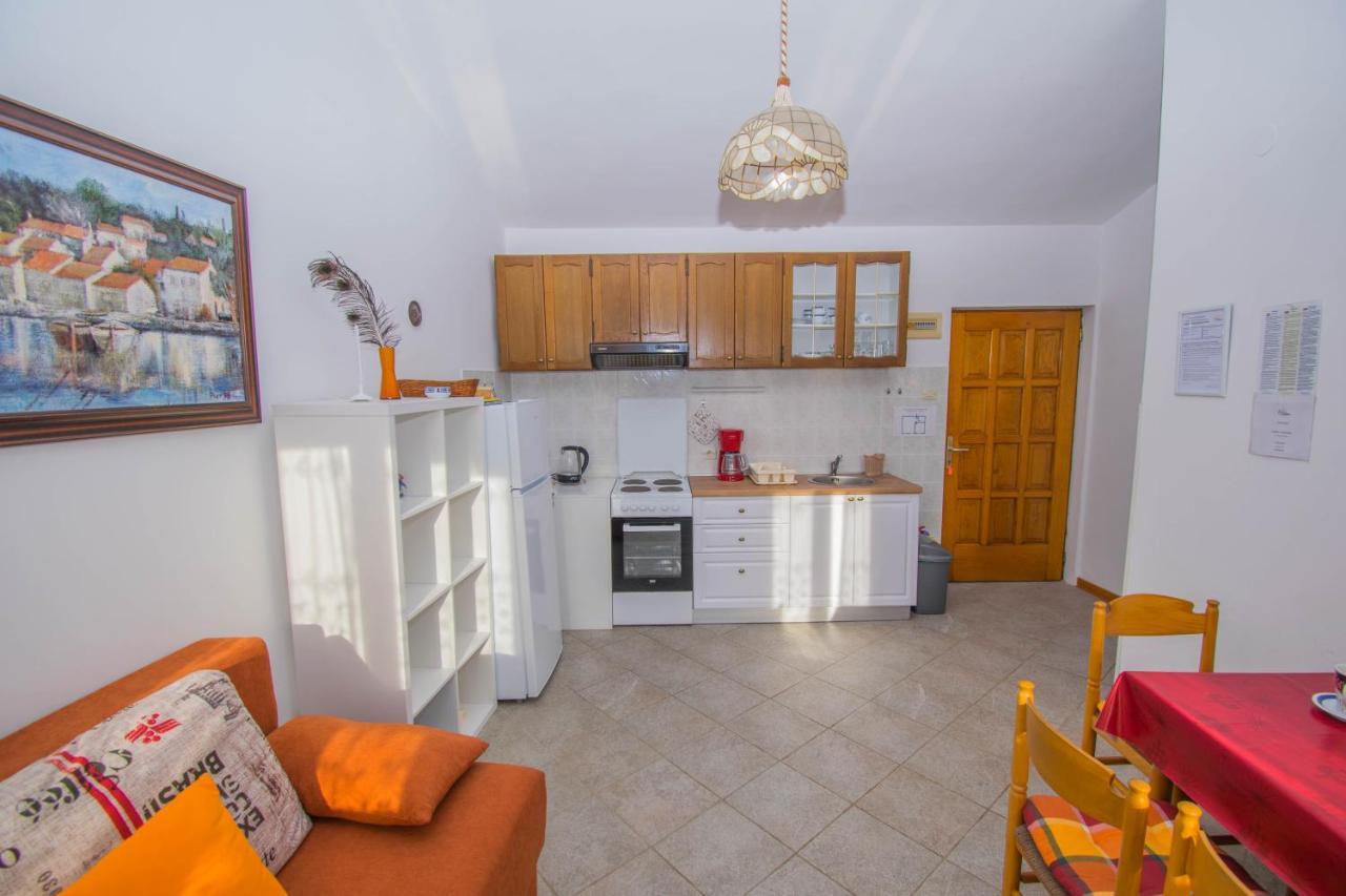 Holiday House Punta Blue & Orange 5M From The Sea, Island Cres Пунта-Крижа Экстерьер фото