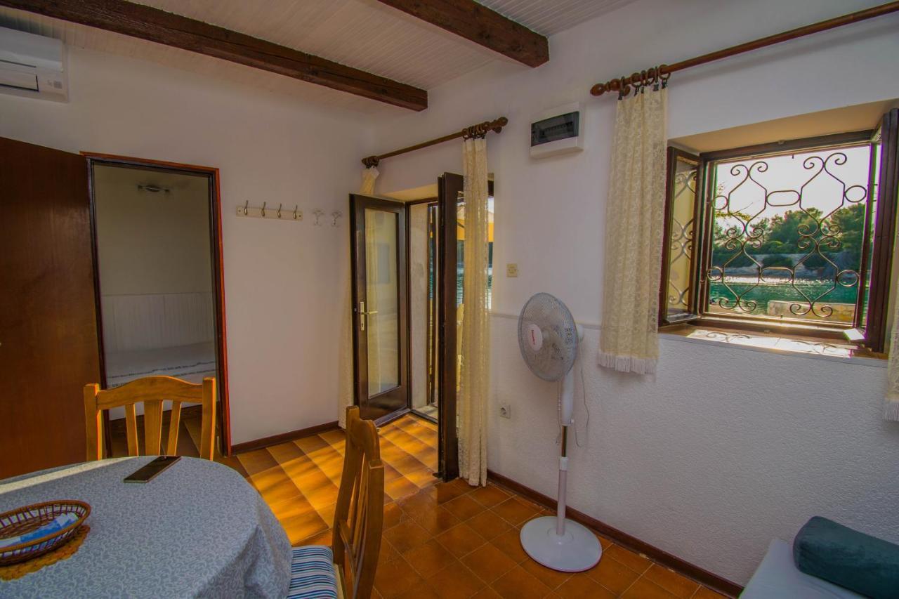 Holiday House Punta Blue & Orange 5M From The Sea, Island Cres Пунта-Крижа Экстерьер фото